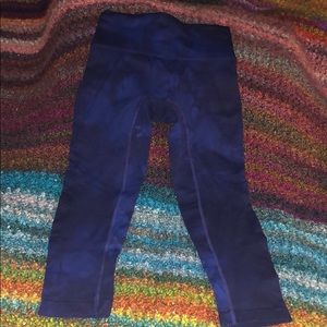 Athleta Recharge Capri Legging tie dye blue XS